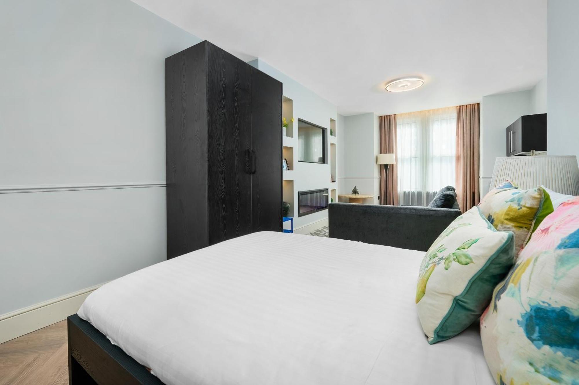 Nine Elms Modern Apartament